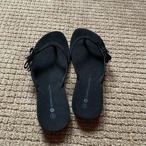 Magnolia and Vine Flip Flops